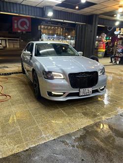 کرایسلەر 300